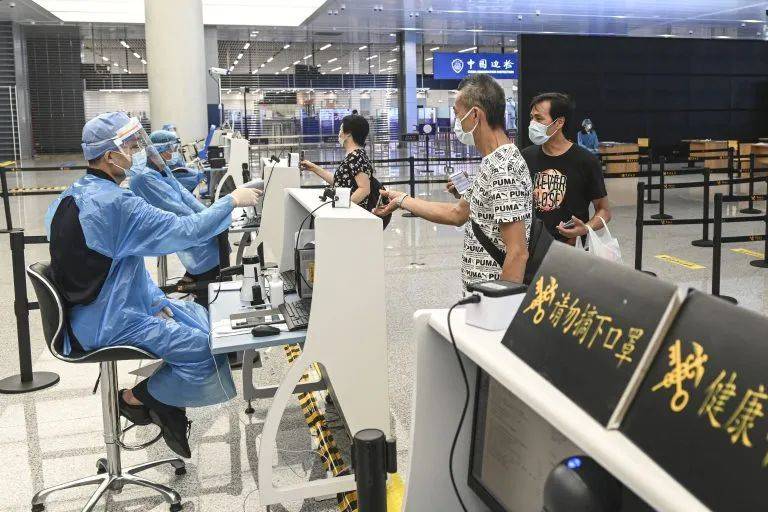 從新加坡入境中國隔離政策將調整！允許只集中隔離7天！上海已經開始