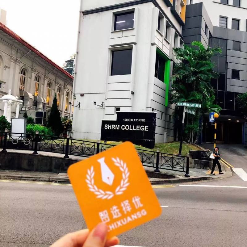 在新加坡参加晚宴，居然被要求开“飞行模式”