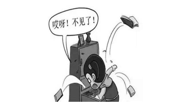 在新加坡驾车的你有随手锁车吗？赶紧看看车上的钱物还在