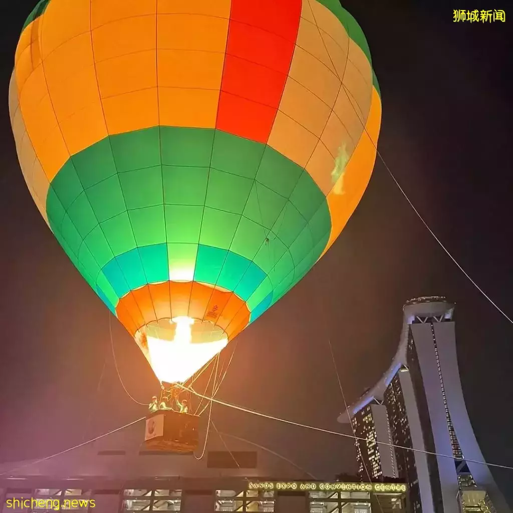 不用飛到浪漫的土耳其,在新加坡濱海灣也有熱氣球坐!現已開放預訂