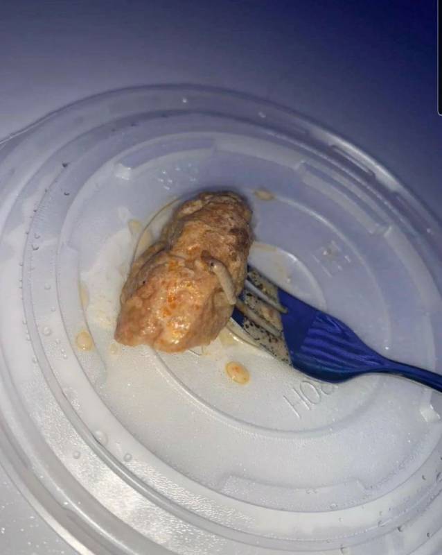 点了份叻沙，竟然混进不明物....这顿外卖吃的着实恶心