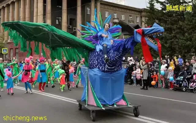 盘点8个国家不同的儿童节庆祝方式。英国好刺激,新加坡很难不爱