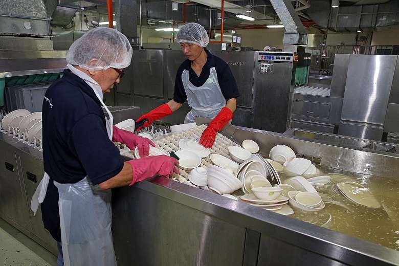 疫情期间工作难找？　打过50份工的22岁大学生有话对你说