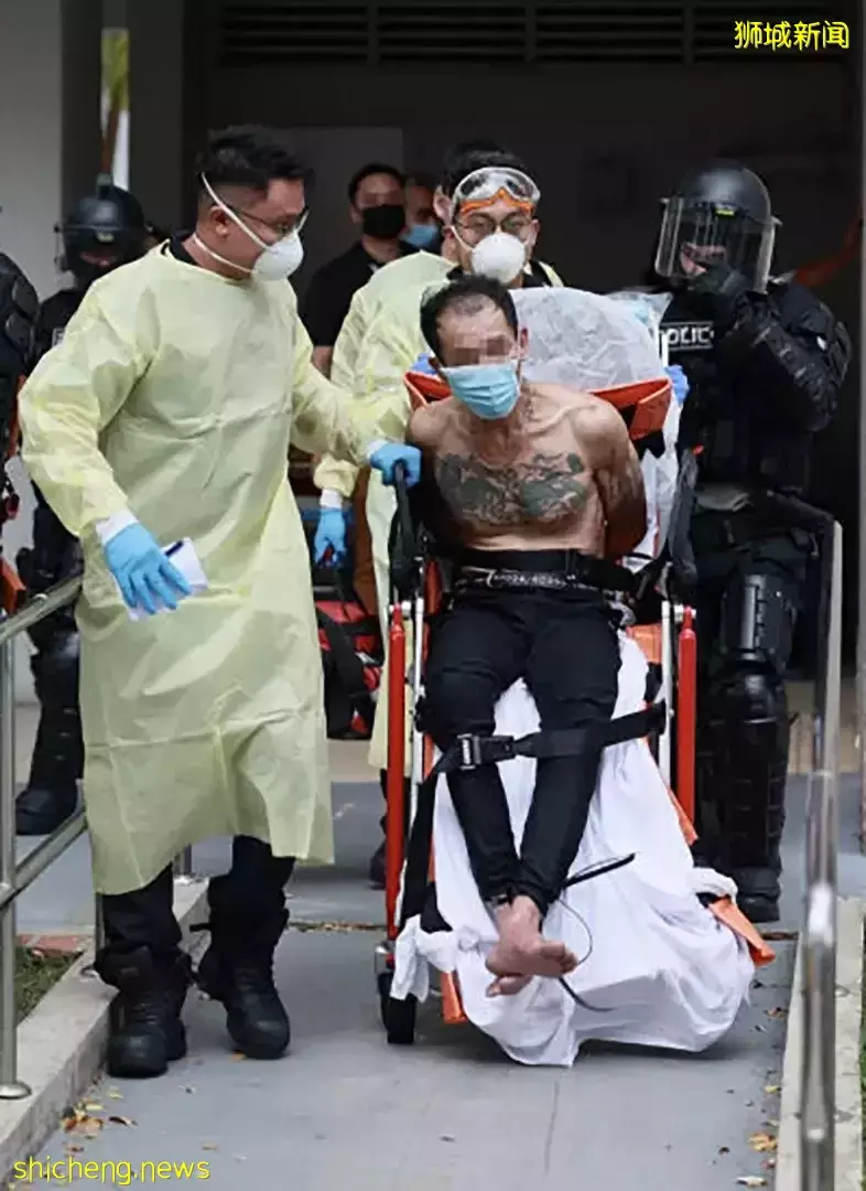 拒绝肃毒人员上门调查 两兄弟与母反锁屋内5小时