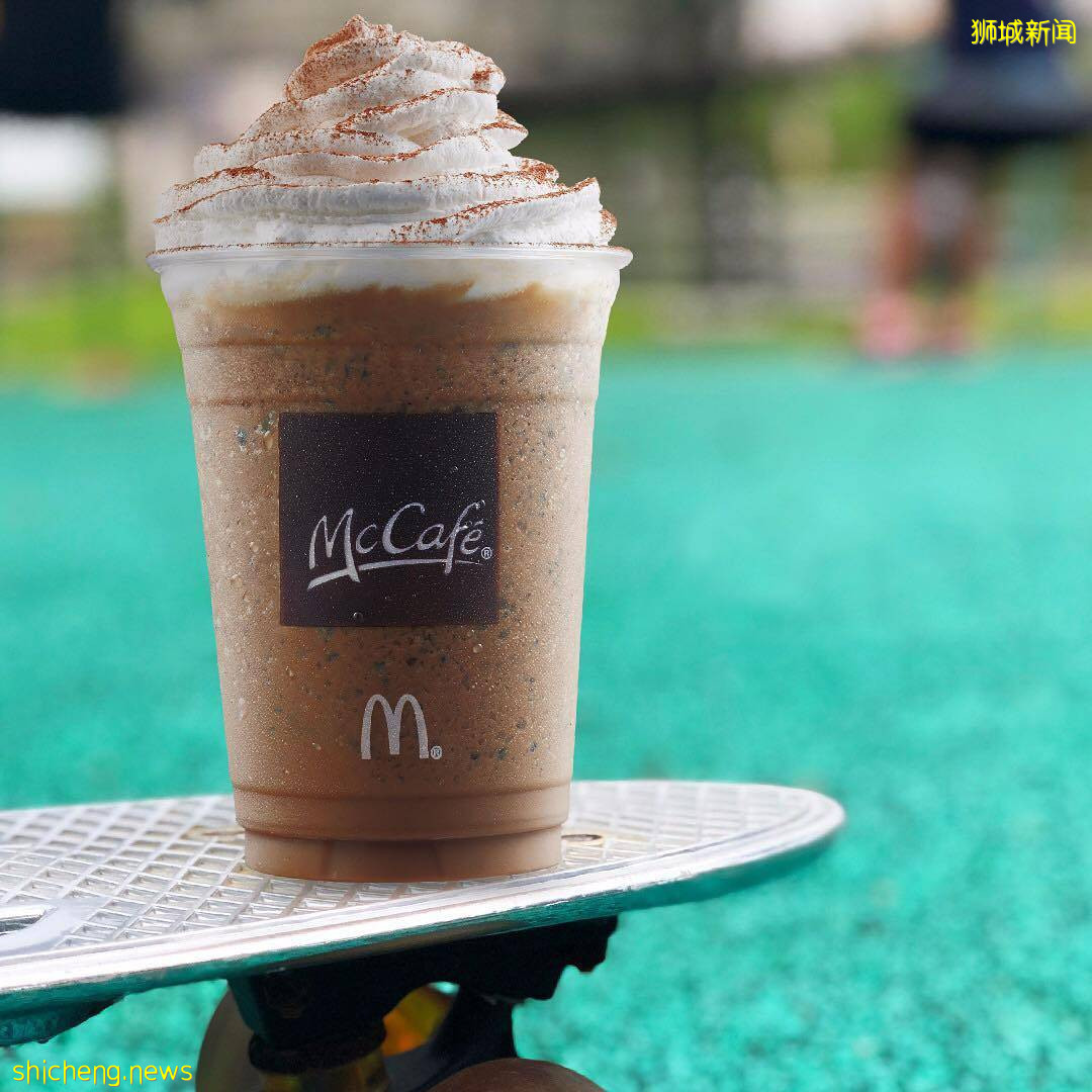 截至本周末!McCafe Frappe冰沙系列饮料一杯只需S$2.50太划算啦 🎉 2款招牌饮料任选