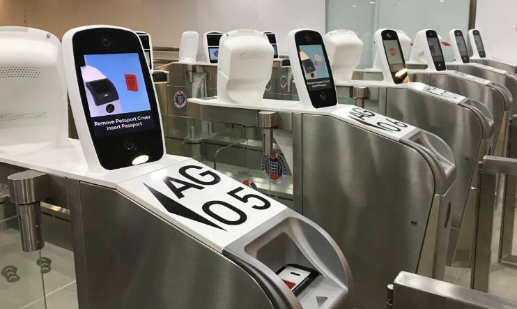 可以刷脸通关啦！新加坡启用虹膜及脸部识别通关系统