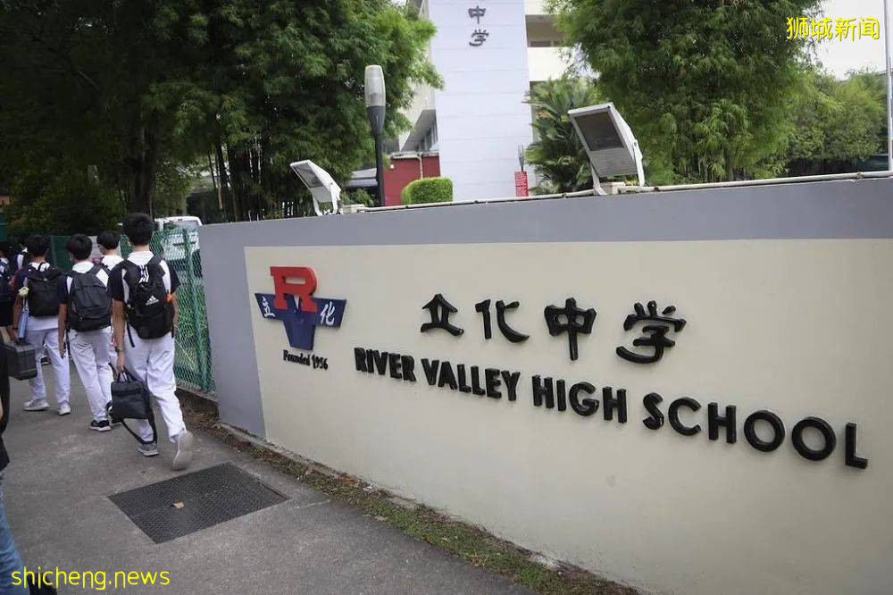 立化中學砍人案細節公布!16歲學生舉著帶血斧頭,讓同學報警