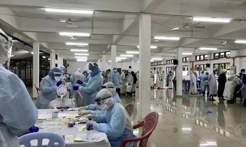 惊!新加坡樟宜机场有员工确诊新冠了,连续多天境外输入十几例