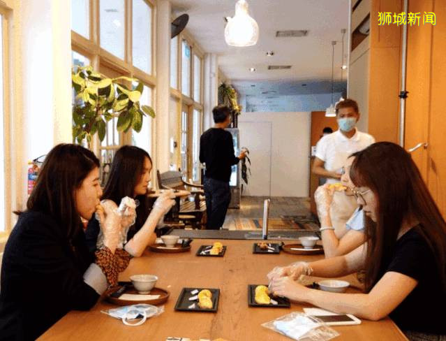 小長假，這家寶藏店的隱藏菜單“榴梿下午茶”全新加坡性價比最高，一起吃起來呀