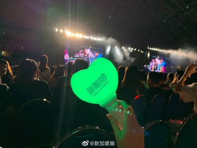 周杰伦喊话请粉丝吃饭，新加坡全岛开启偶遇模式！