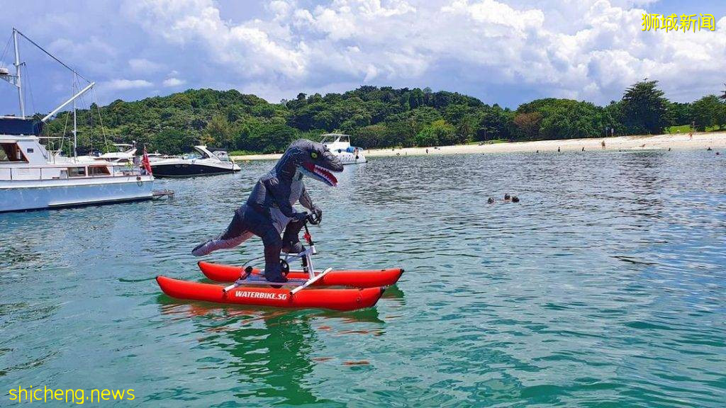 新加坡首个水上自行车即将上线🌊 海上悬浮不是梦!今年10月份开启乘风破浪模式🔛