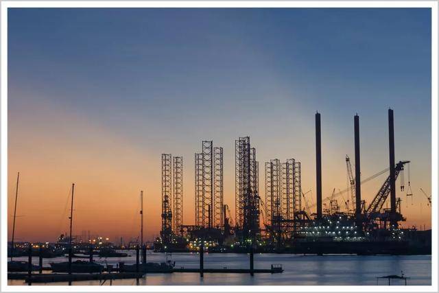 别再被新加坡的光鲜外表骗了