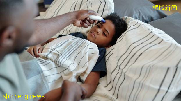 首曝光!新加坡4岁男童因新冠进ICU,连续7天戴呼吸机!儿童轻症也可能出现这种症状