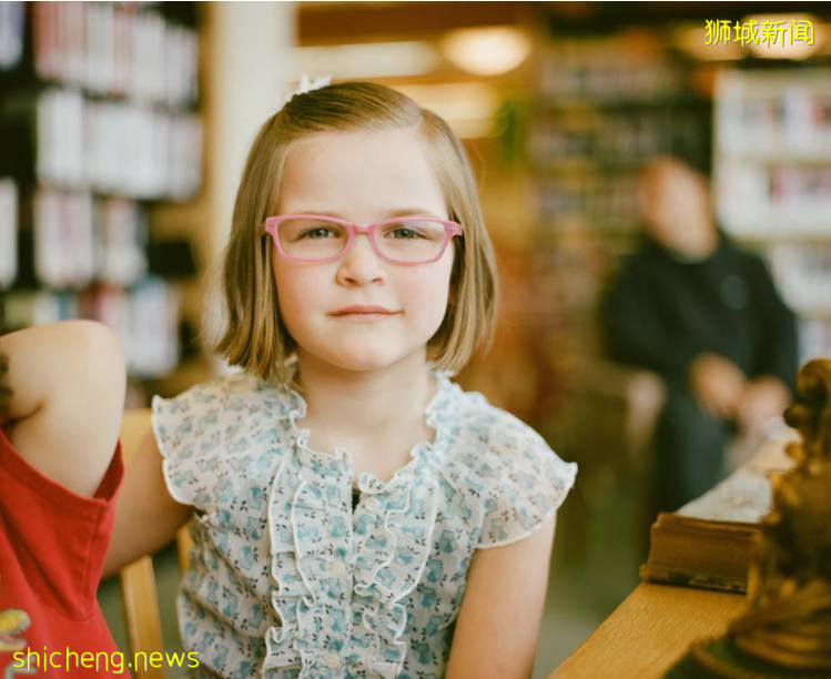 喜大普奔！防控孩子近視的“黑科技”鏡片，終于來新加坡啦