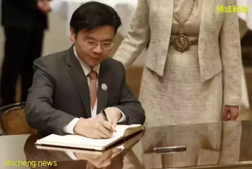 邻里学校毕业的草根领袖,凭什么成为新加坡政坛新“男主”