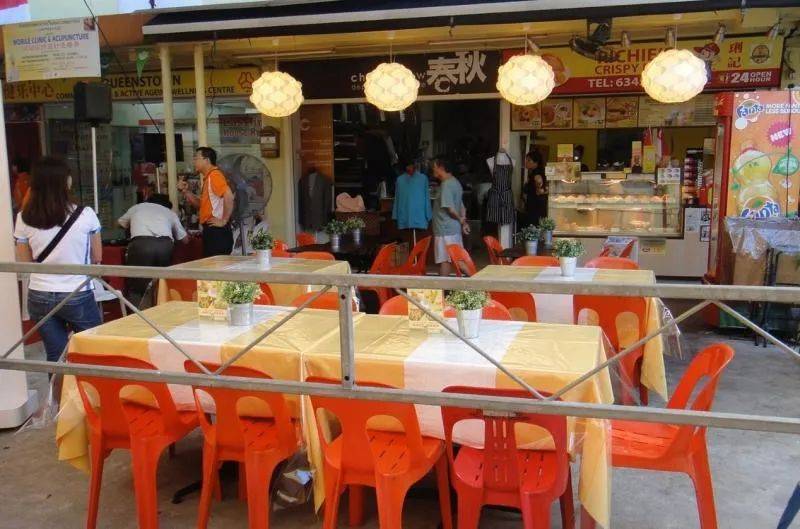 “這裏做的都是熟客，熟到掉下來啦”——逼近搬遷死線的新加坡‘老人區’長啥樣