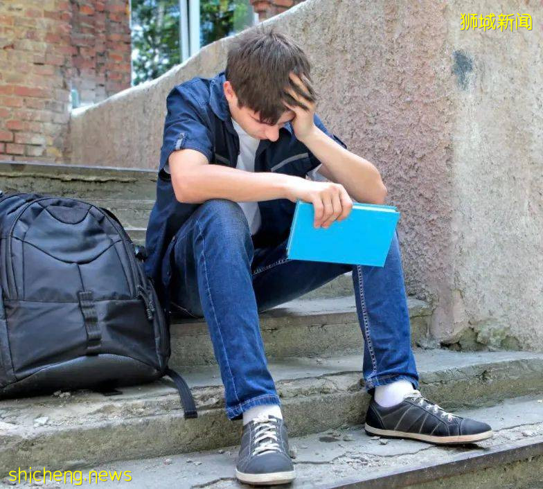 最新調查：新加坡女性的自殺傾向高過男性40% .