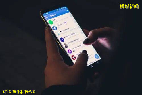 居家辦公成既定模式 專家:本地睡眠、壓力激增,注意力分散病患增加10%