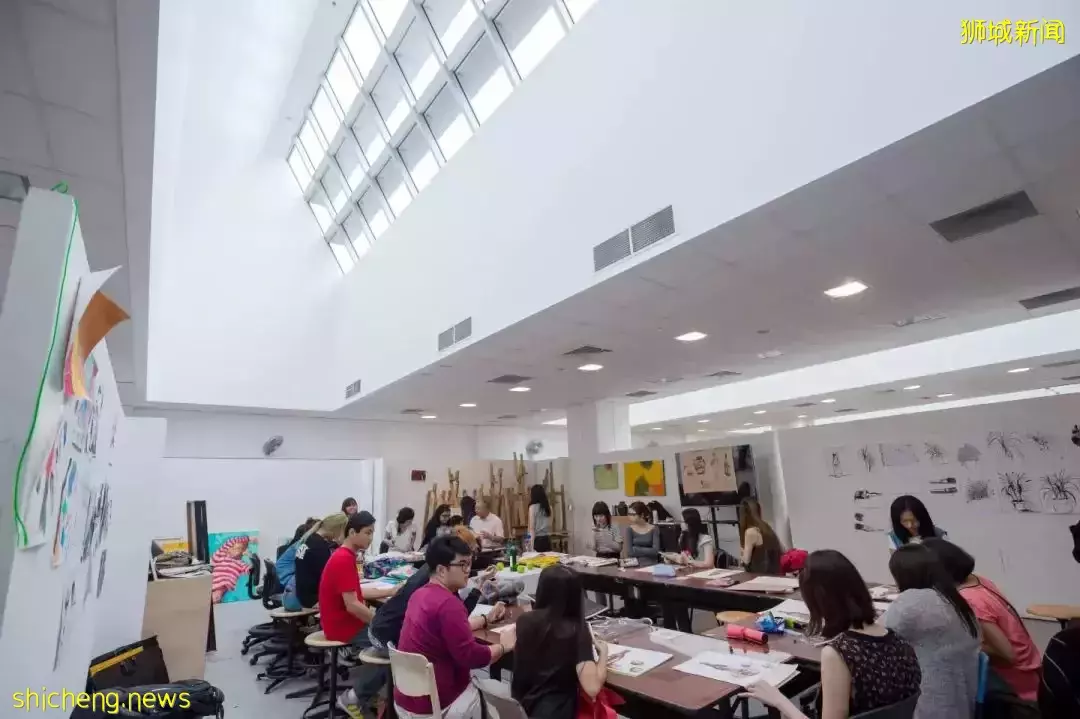 想去新加坡读艺术学校,应该怎么做