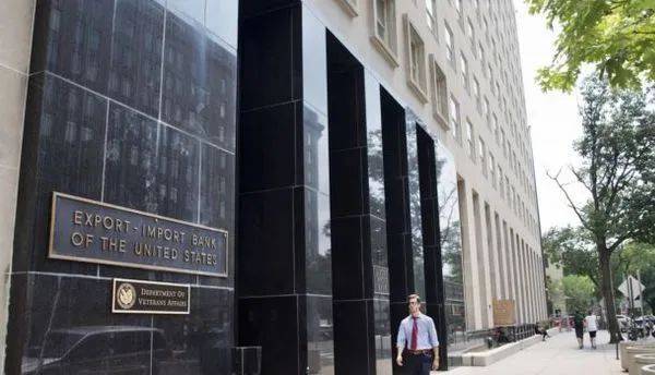 新加坡与美国签署谅解备忘录,双方将加强经济领域合作