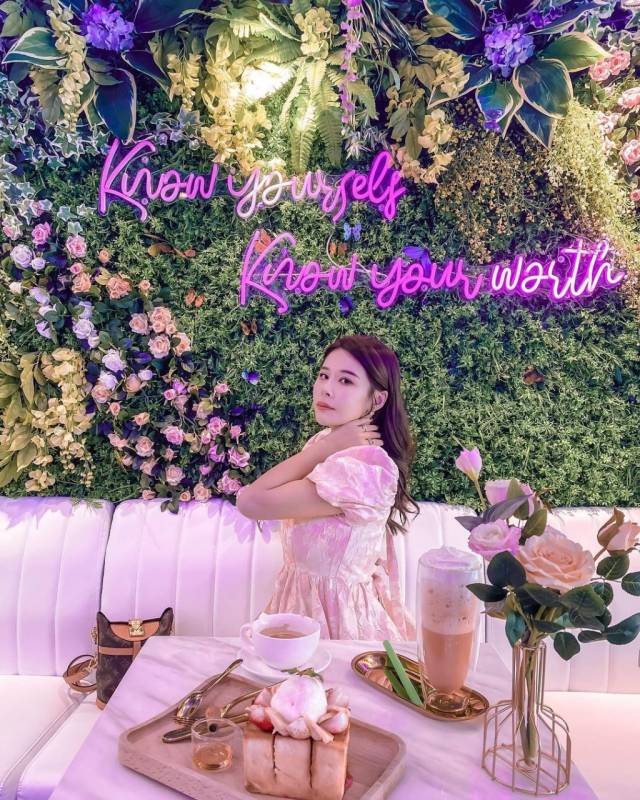 “泰幸福”開到淩晨的泰式甜點!裝潢很網紅,甜品很泰式!最接近泰國的美味