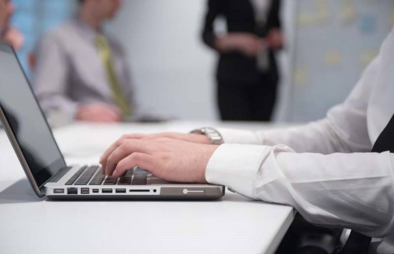 麻麻我要考公务员!新加坡公务员网络安全升级再也不用担心信息泄露啦