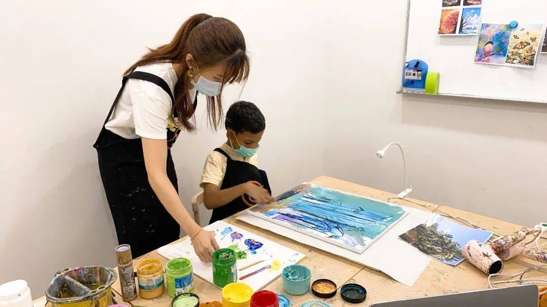 这位新加坡自闭症男孩,一动手就感动了全世界,预测这会刷爆朋友圈