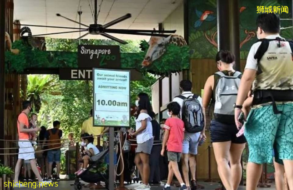 新加坡收紧防疫措施后，本地旅游景点表示已预订门票访客将可如期入场