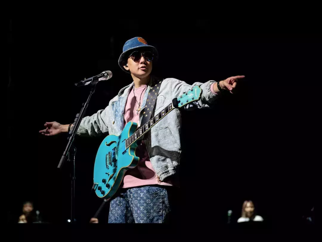 實拍:林俊傑2000人演唱會座無虛席、不設安全距離!王乙康到場