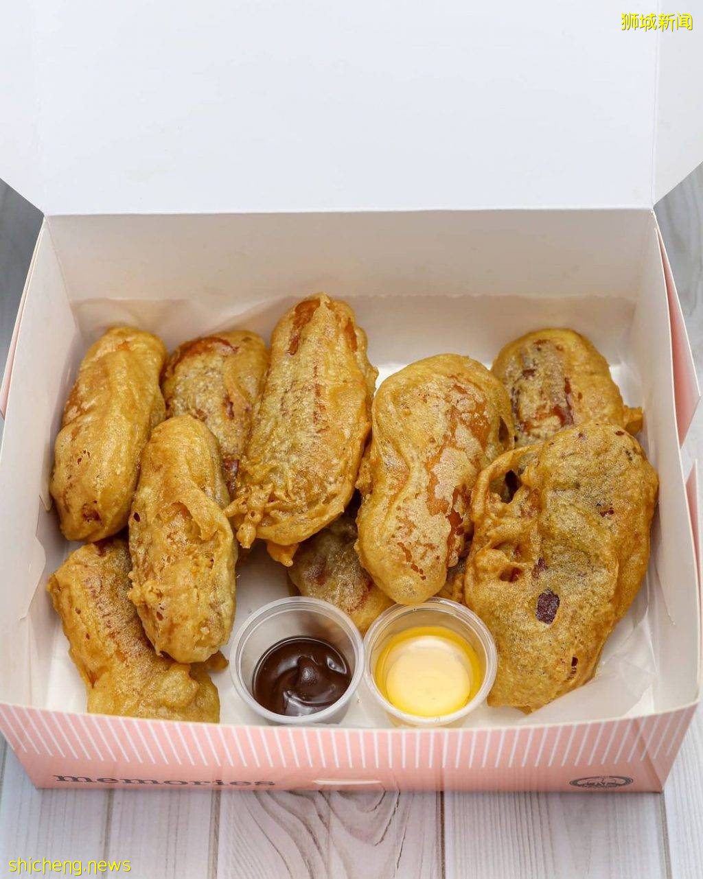 Sedap Durian爆漿炸榴梿‼沾上巧克力醬+蜂蜜、外酥裏嫩，綿密果肉夠濃郁夠味兒💥