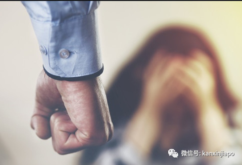 新加坡64岁男子辱骂老婆、扇耳光，还逼她去卖淫