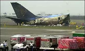 新航飞机降落时险出事!剧烈抖动差点冲出跑道!新加坡曾发生这些空难