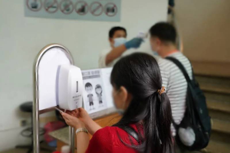 关于疫情的热门问题，中国驻新加坡大使馆集中解答来啦