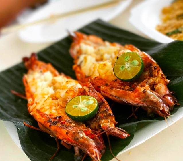 若想寻觅最地道的南洋风味,那你一定要探访狮城这10家大排档