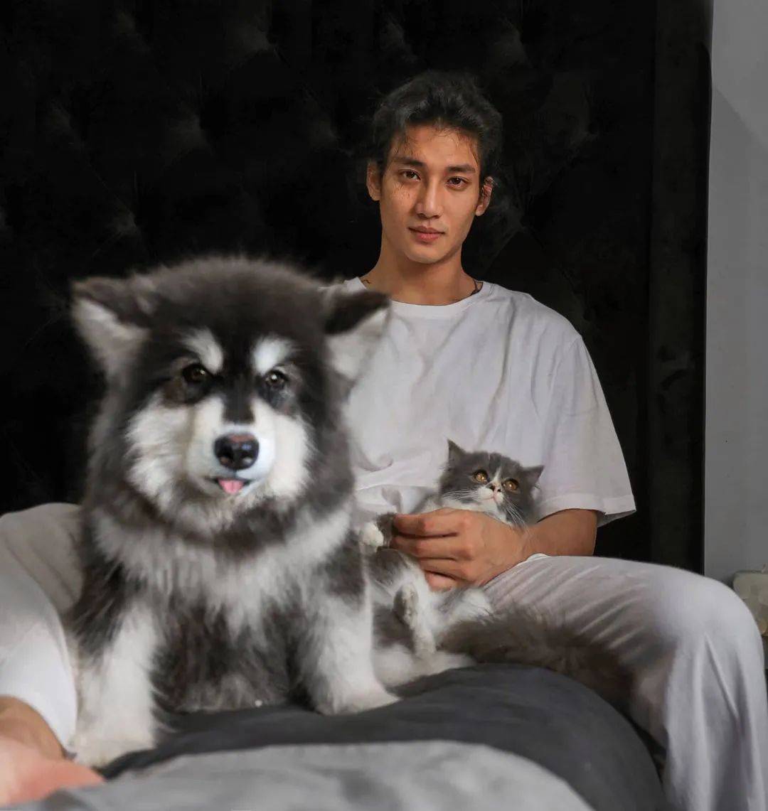 刷屏！史上最帥和尚火了！他到底是誰？新加坡10個最帥的男人表示不服