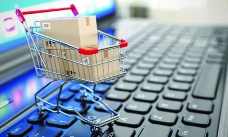 中国PR在新加坡开网店卖假包被抓