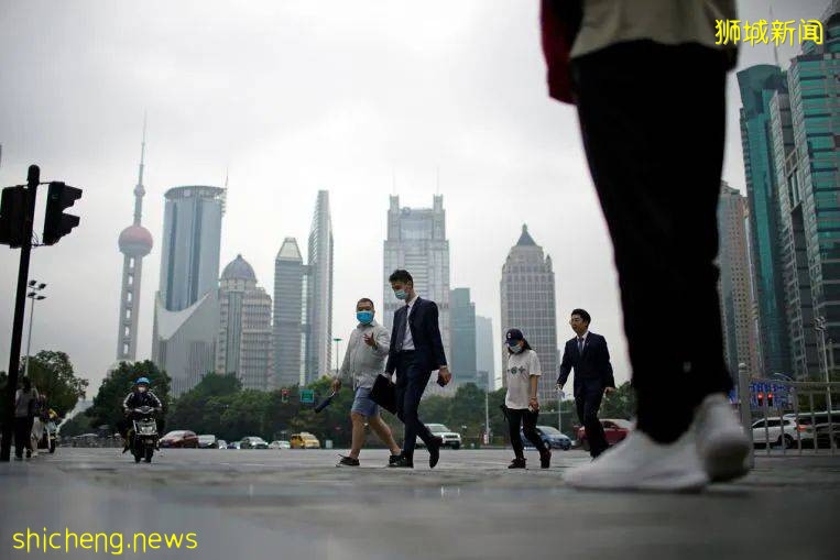 老婆让我加入新加坡国籍,只是因为这里生活成本太高