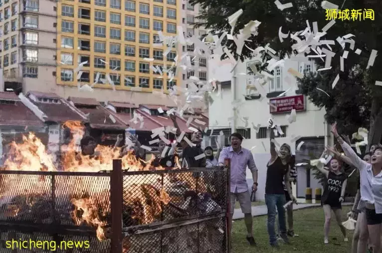 新加坡30件“合法但有病”的事！哈哈哈哈哈