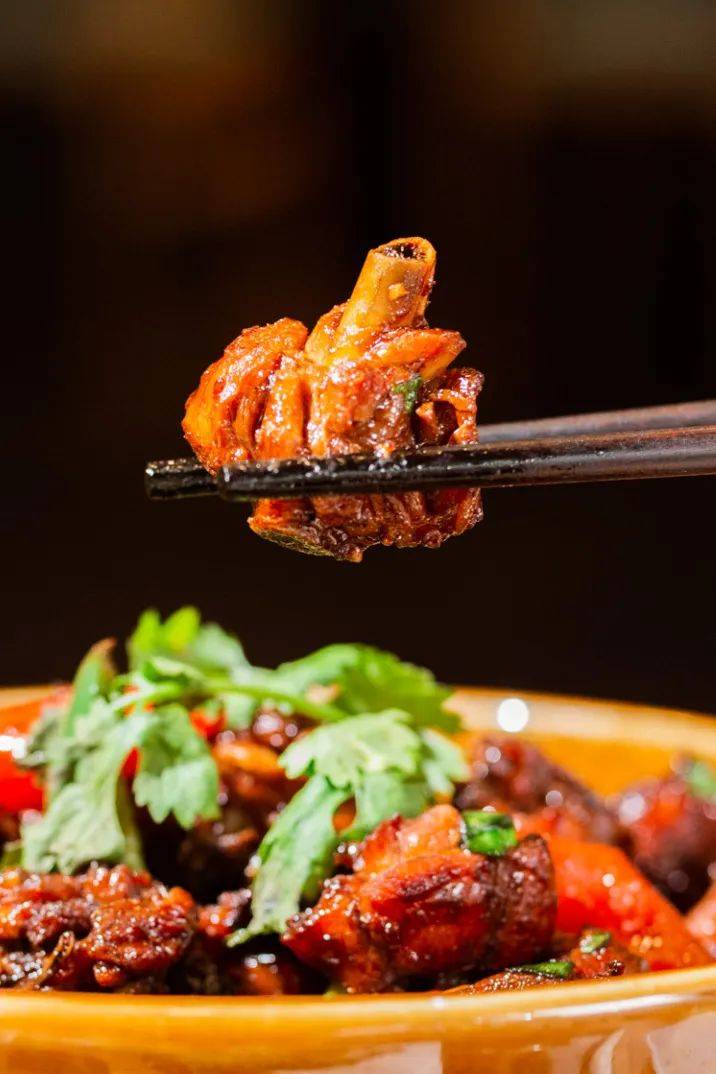 東北人烤肉坊8周年店慶!蒙古烤羊排半價吃!招牌海鮮統統只需8元