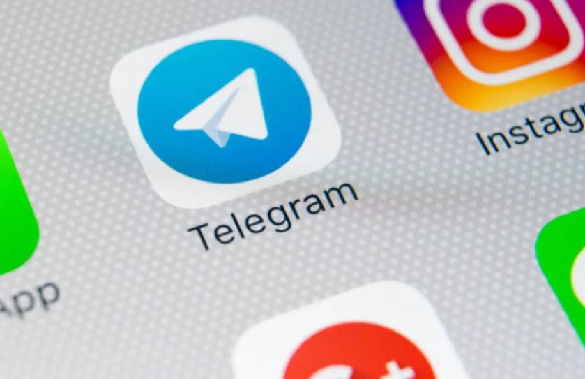 印度全面告急！日增34萬例，屍橫遍野、火葬場爆滿！還有人設法逃往新加坡