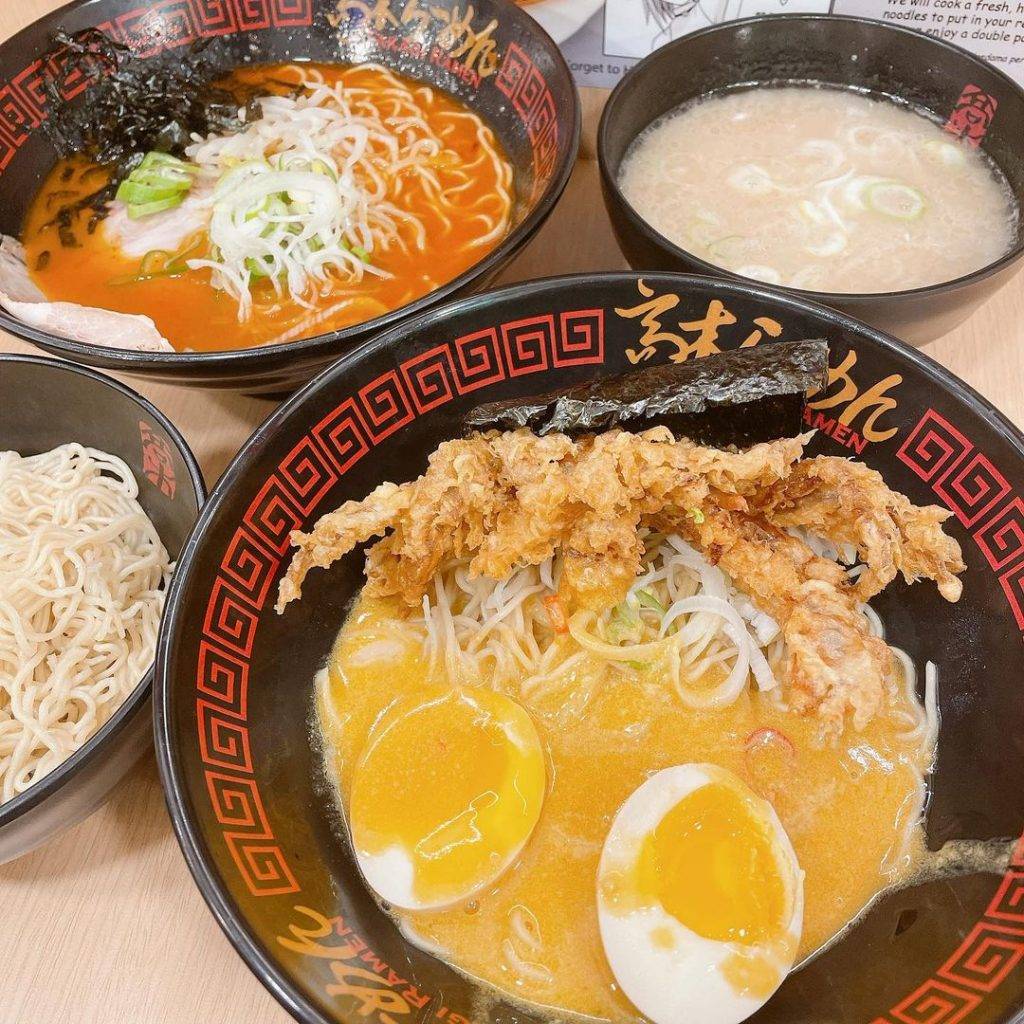 跨年夜後吃拉面🍜“Takagi Ramen”深夜食堂! 24小時無間斷營業,辣椒螃蟹+鹹蛋黃風味拉面