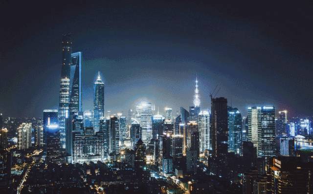 生育率僅1.1創新低、人口危機下的新加坡,要對這些外國人放開PR政策