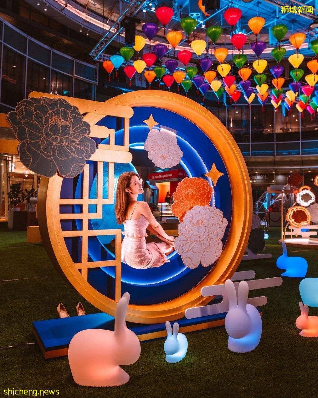 Capitol Singapore中秋打卡装饰、免费入场‼彩色灯笼、萤光玉兔、仿造池塘,拍出你的登月大片🥮