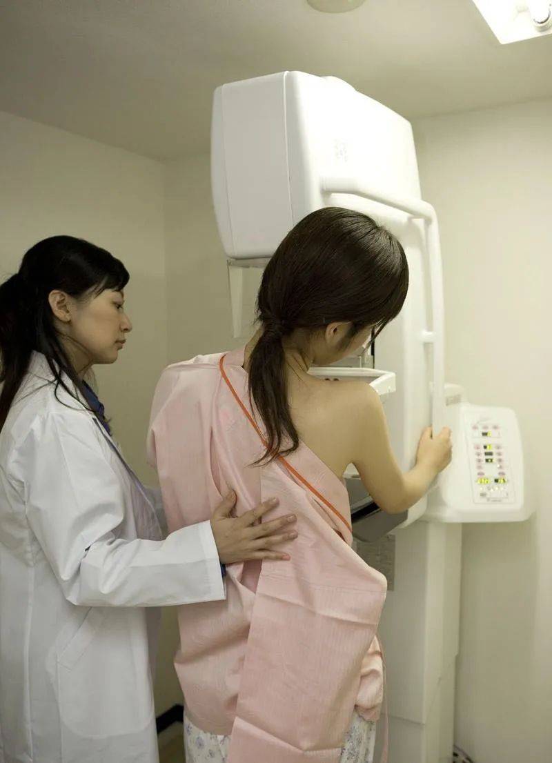 在新加坡体检知多少?不同年龄应关注哪些项目