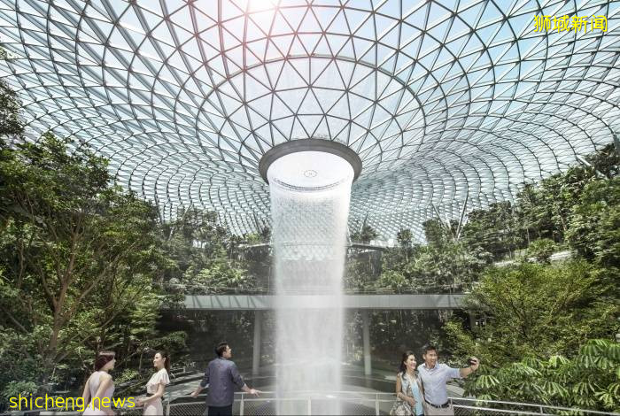 6月2日起 我国逐步允许旅客经樟宜机场过境