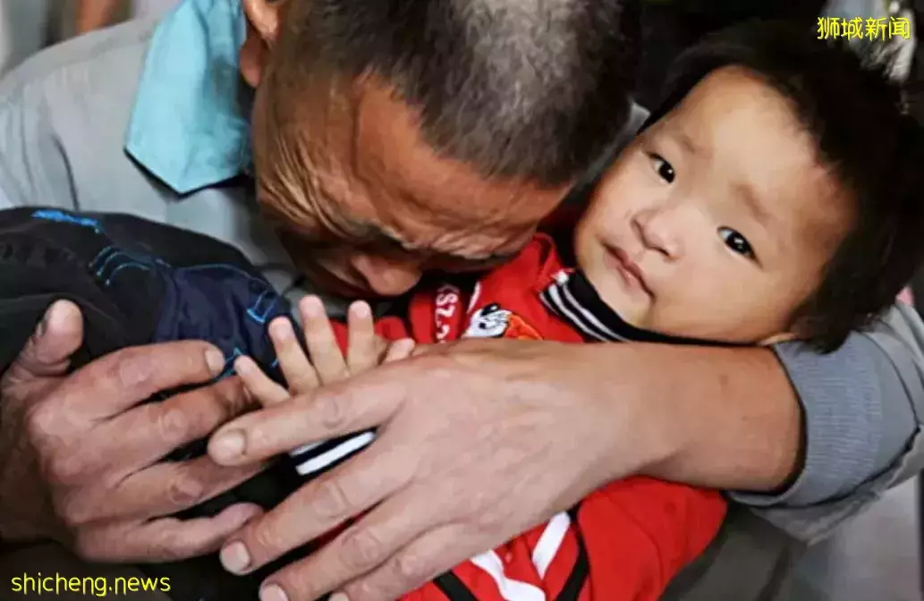 千万富翁的孩子,被拐卖到亿万家庭!新加坡也有这种事