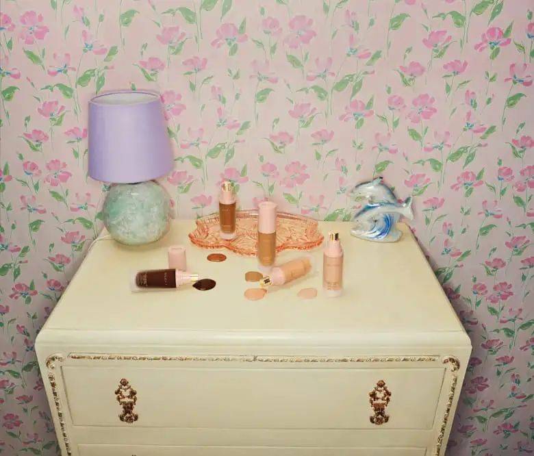 继彩妆系列Gucci Beauty后,Gucci再次推出底妆新品