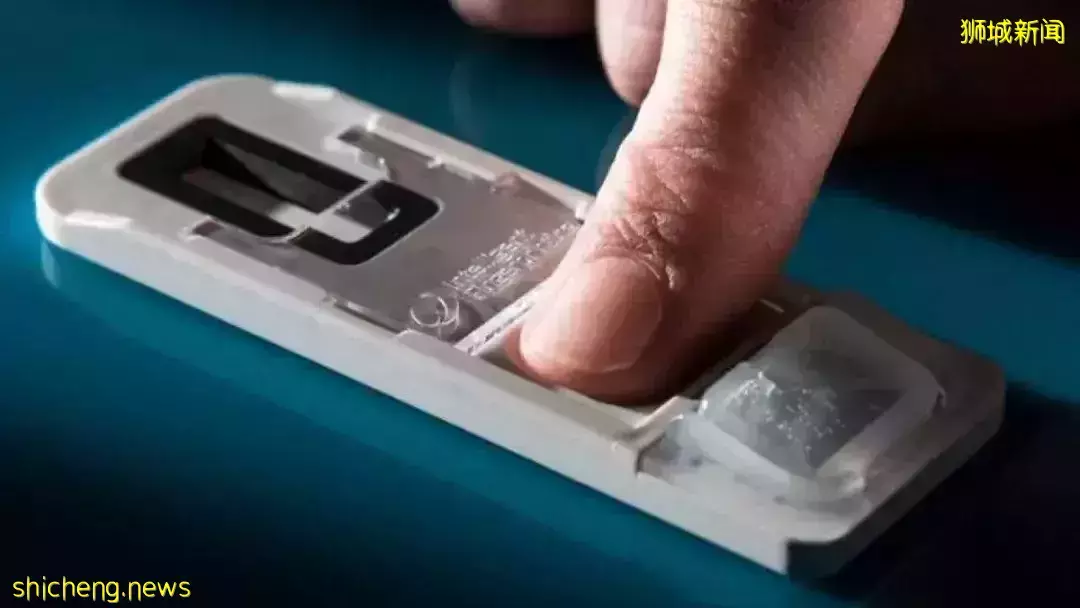 驚！新加坡洋人故意高空抛酒瓶，砸死老人