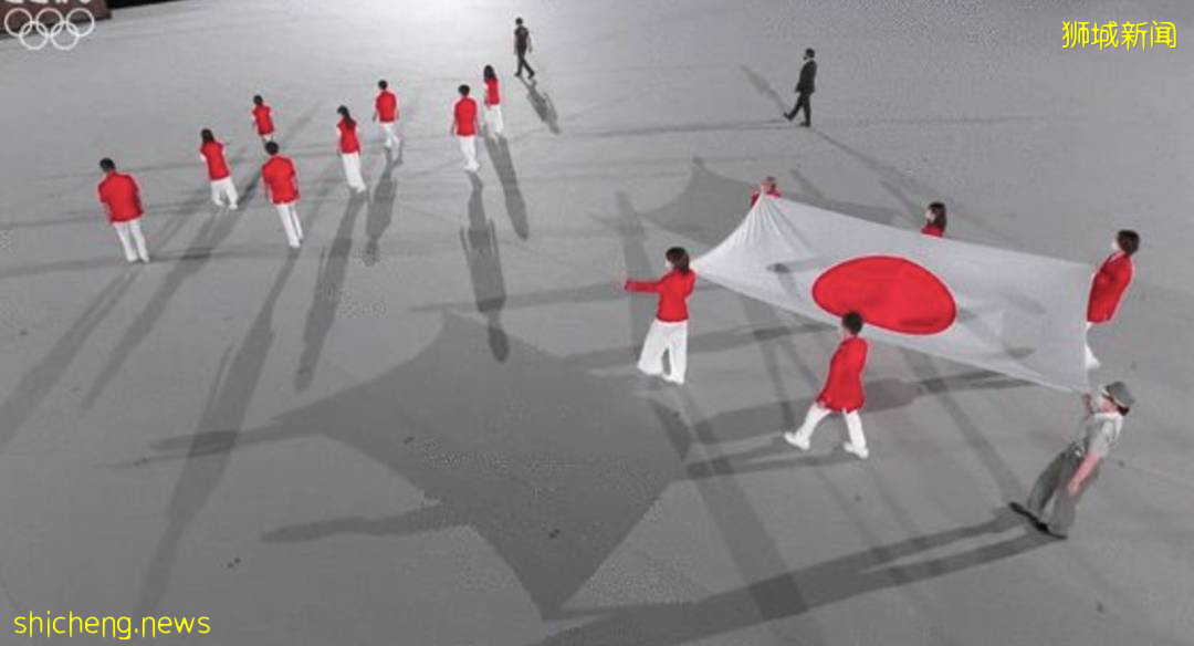 全网群嘲：东京奥运开幕式像阴间！设施简陋、开除导演乱透了！中新选手惊艳出场