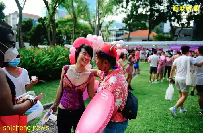 新加坡副總理宣布確診新冠！數千人不戴口罩在牛車水聚集，還有國會議員站台